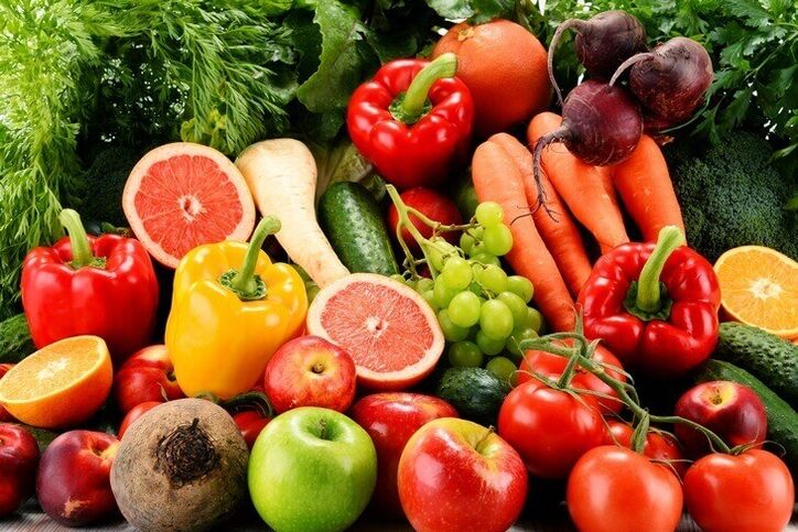 Chế độ ăn uống hàng ngày của bạn để giảm cân có thể bao gồm hầu hết các loại rau và trái cây
