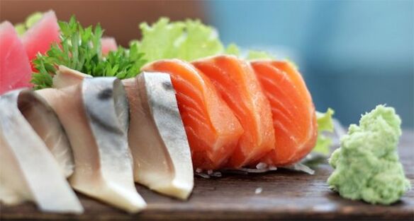 Trong chế độ ăn kiêng của người Nhật, bạn có thể ăn cá nhưng không nên ăn muối
